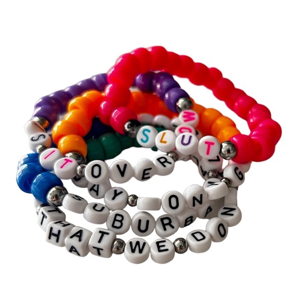 5 1989 Vault Tracks Taylor Swift Friendship Bracelets Bundle Song Titles - Picture 2 of 3